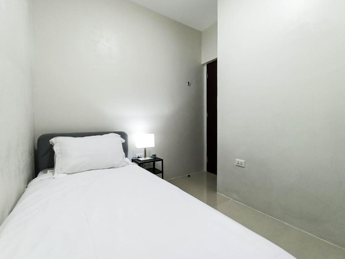 Manzil Anilao B&B Mabini  Exteriör bild