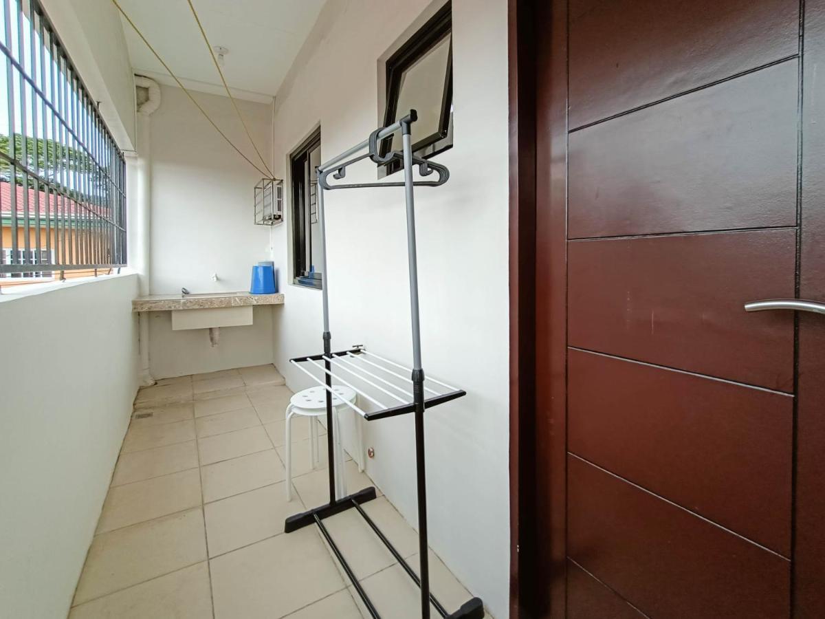Manzil Anilao B&B Mabini  Exteriör bild