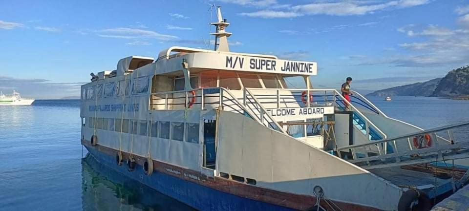 Manzil Anilao B&B Mabini  Exteriör bild